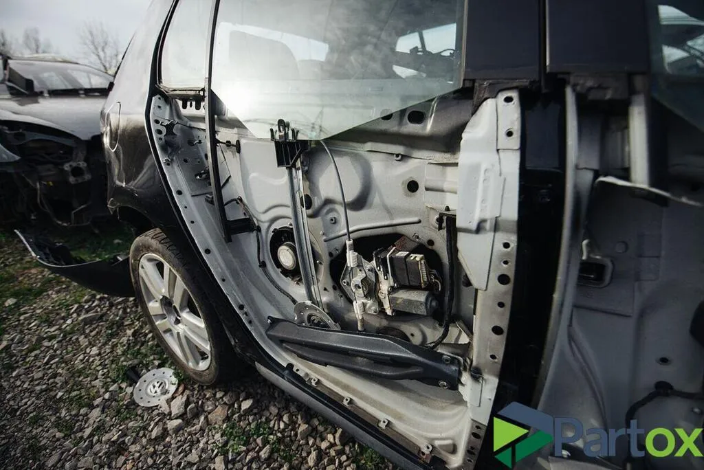 Portier rechtsvoor Fiat 500