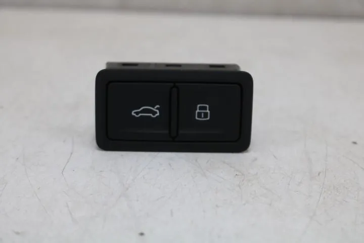 Schakelaar achterklep Audi A6 4G FL 4G0959831B