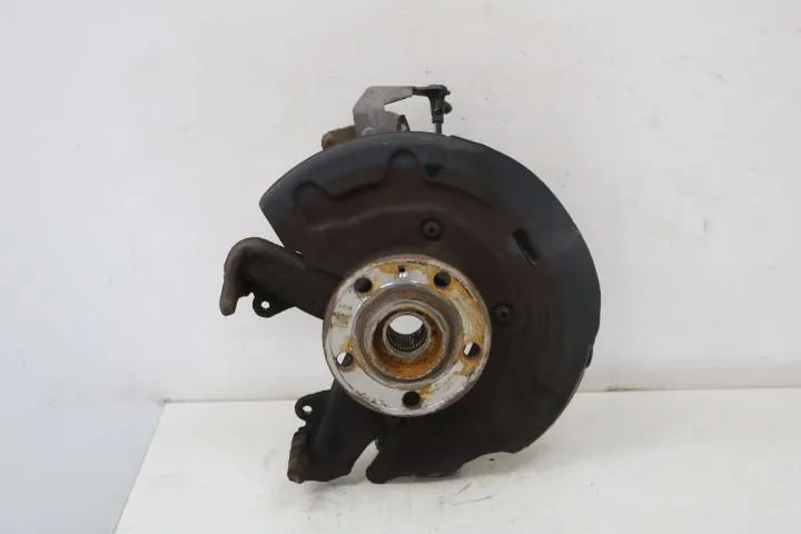 Wiellagerhuis + wiellager LV Audi A1 GB 2Q0407255M