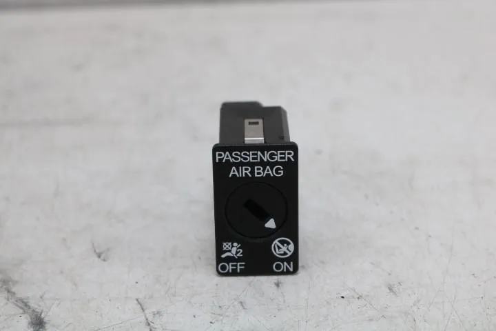 Schakelaar bijrijdersairbag VW Golf 7 5C5919237