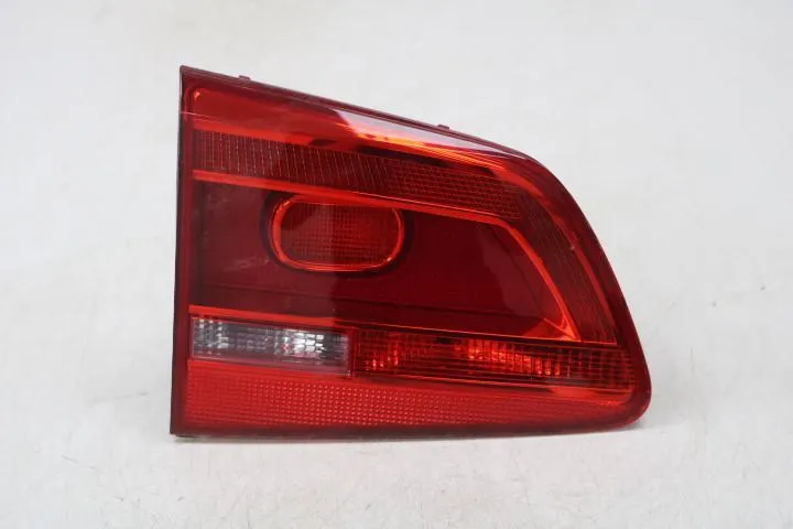Achterlicht links (in klep) VW Touran 1T 1T0945093
