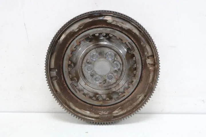 Vliegwiel Audi A3 8V 04E105266B