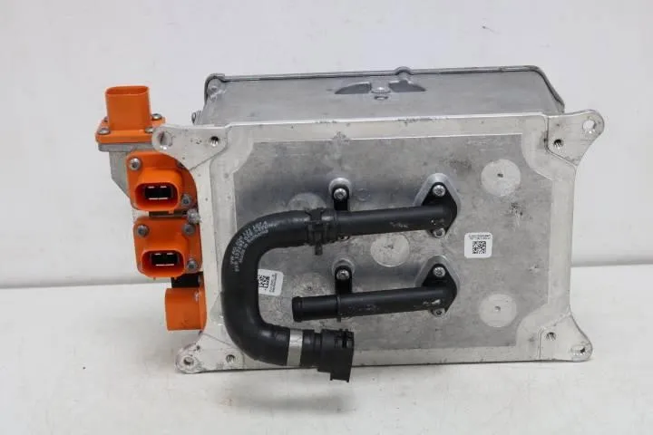 Lader voor hoogvoltaccu VW Passat B8 GTE 5QE915682AF