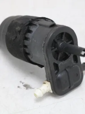 Ruitensproeierpomp Audi A6 4G FL 8K9955647
