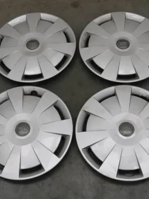 Originele 16 inch wieldoppen Audi A3 8V 8V0601147D