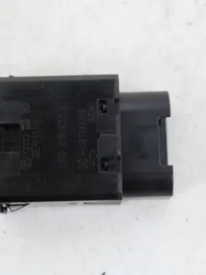 Schakelaar voor bijrijdersairbag Audi TT 8J Coupe 5P0919237B