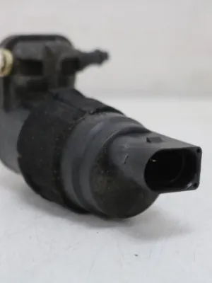 Ruitensproeierpomp Audi A6 4G FL 8K9955647