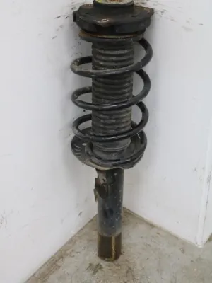 Schokbreker voorzijde kan L en R VW Touran 1T 1T0413031GQ