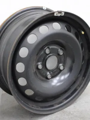 1 losse 15 inch stalen velg VW Caddy 2K 2K0601027B
