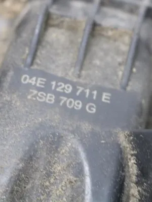 Inlaatspruitstuk Audi A3 8V 04E129711E