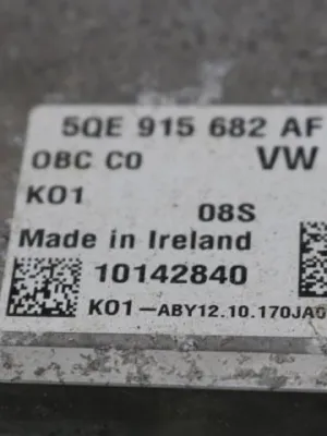Lader voor hoogvoltaccu VW Passat B8 GTE 5QE915682AF