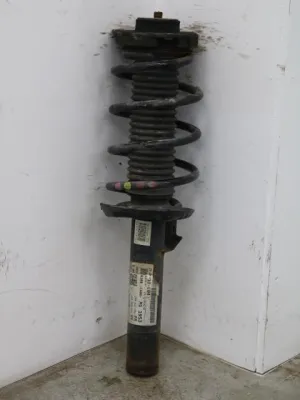 Schokbreker voorzijde kan L en R VW Touran 1T 1T0413031GQ
