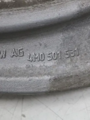 Draagarm achter kan L en R Audi SQ8 4M0501529L