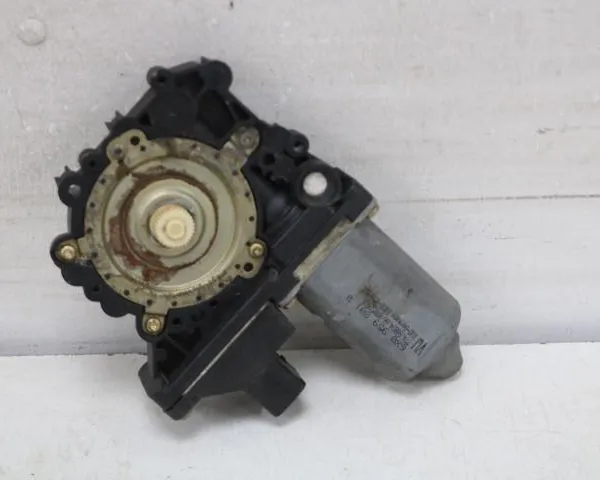 Product Raammotor rechtsvoor VW Lupo GTI 6X0959801B Afbeelding