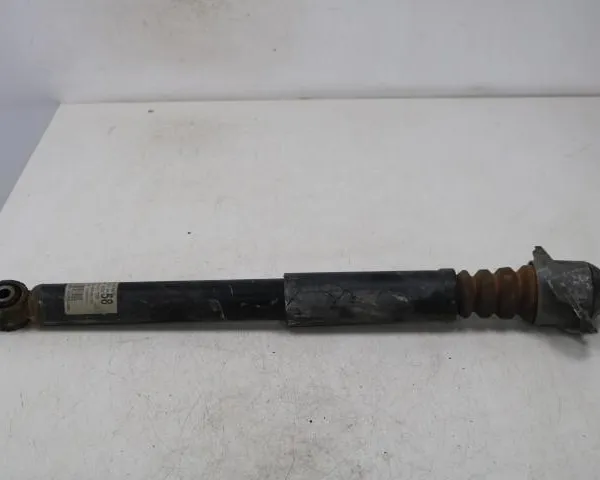 Product Schokbreker achter kan L en R VW Touran 1T 1T0513029Q Afbeelding