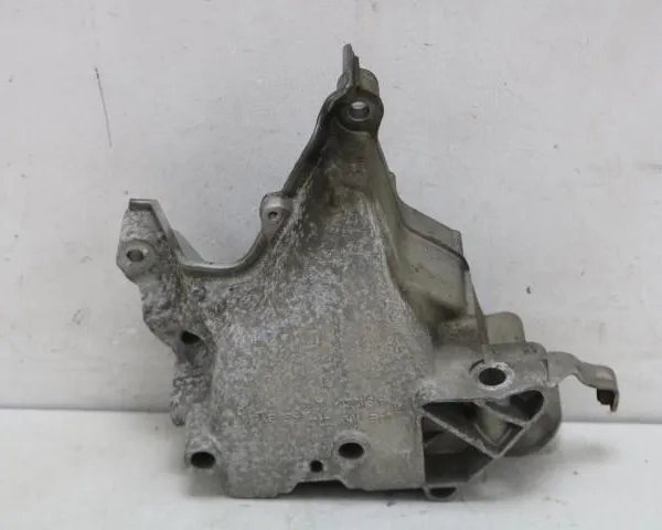 Product Motorconsole Audi A3 8V 04E199275 Afbeelding