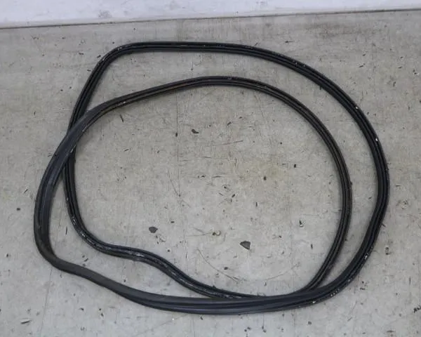 Product Achterklep rubber VW Lupo GTI 1H0827705A Afbeelding